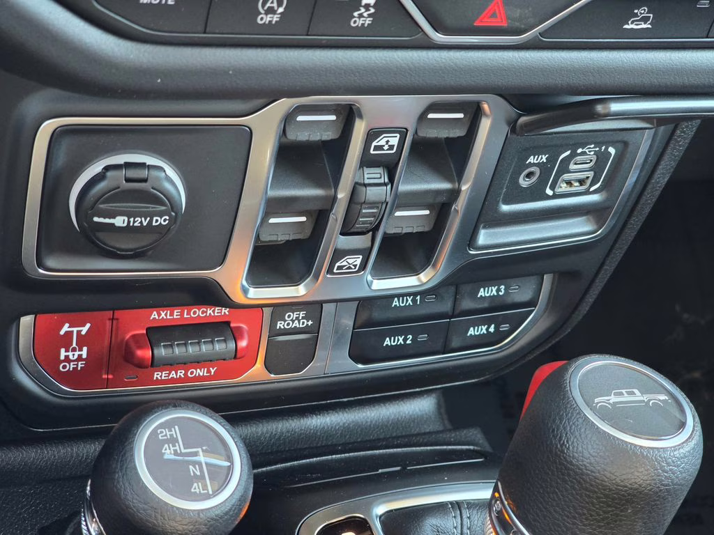 2026 Anvil Clearcoat Jeep Gladiator Mojave 4X4 Truck