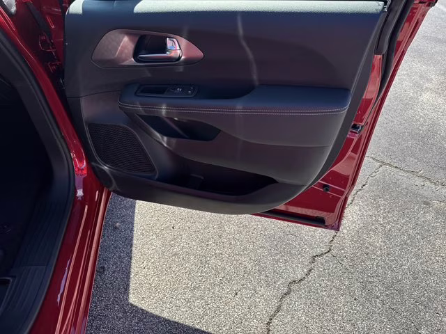 2026 Red Hot Pearlcoat Chrysler Pacifica Select FWD Van