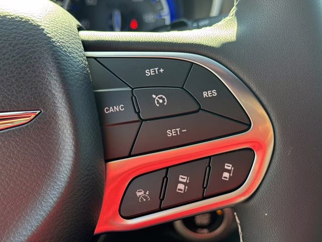 2026 Red Hot Pearlcoat Chrysler Pacifica Select FWD Van