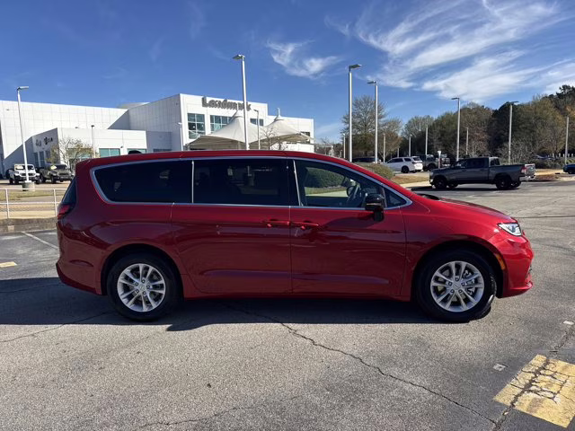 2026 Red Hot Pearlcoat Chrysler Pacifica Select FWD Van