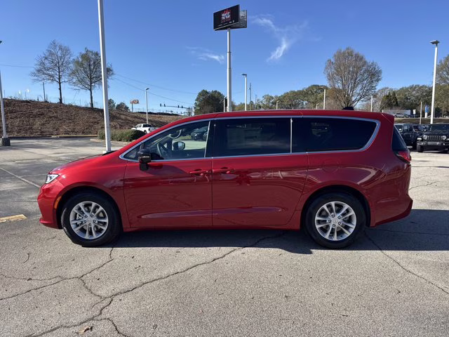 2026 Red Hot Pearlcoat Chrysler Pacifica Select FWD Van