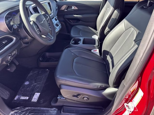 2026 Red Hot Pearlcoat Chrysler Pacifica Select FWD Van
