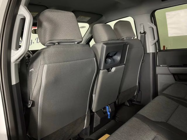 2026 Oxford White Ford Super Duty F-250 SRW XL 4X4 Truck