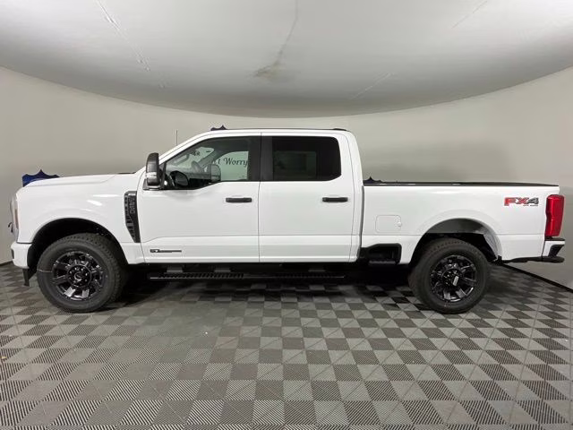 2026 Oxford White Ford Super Duty F-250 SRW XL 4X4 Truck