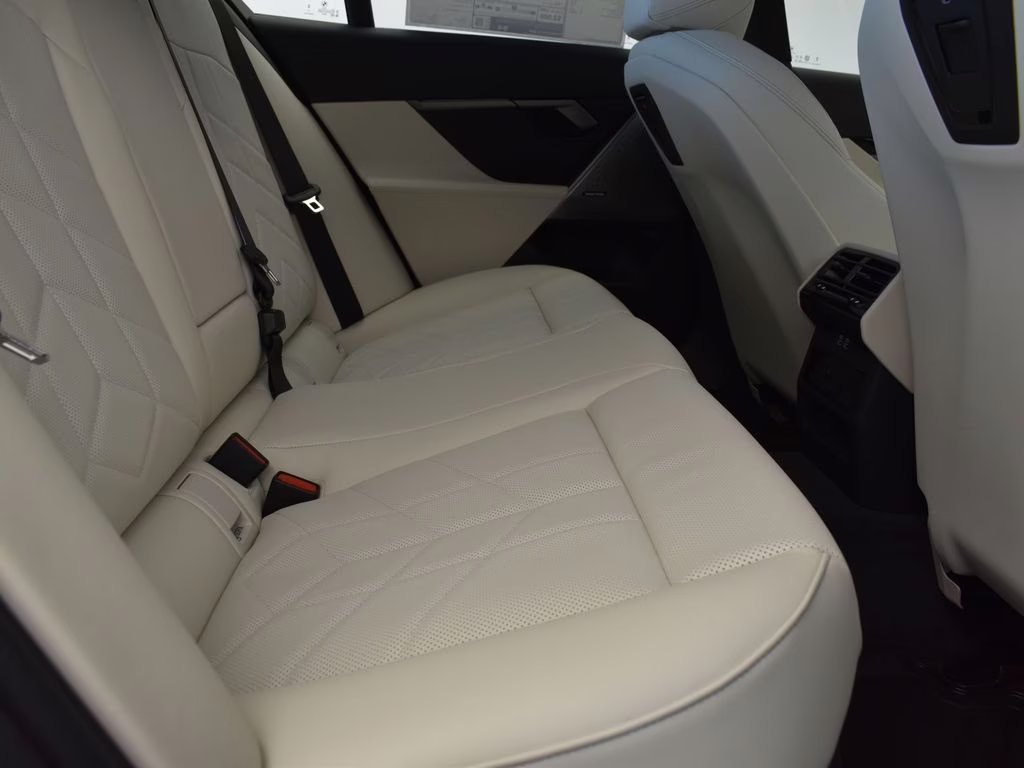 2026 Phytonic Blue Metallic BMW 5 Series 530i RWD Sedan