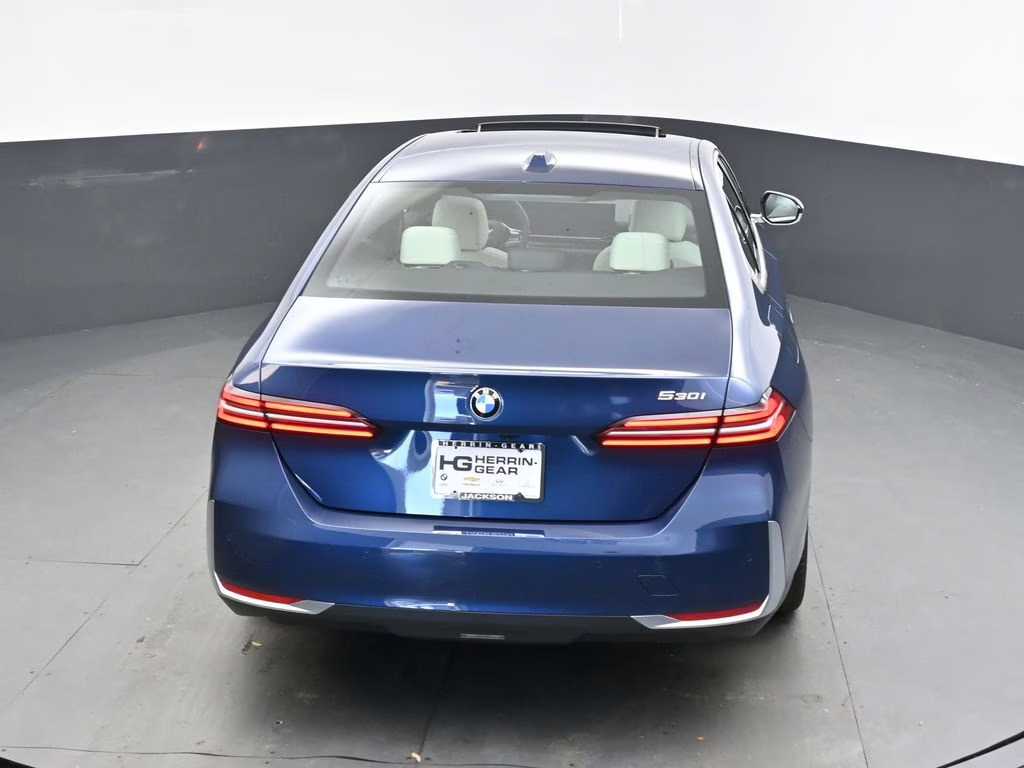 2026 Phytonic Blue Metallic BMW 5 Series 530i RWD Sedan