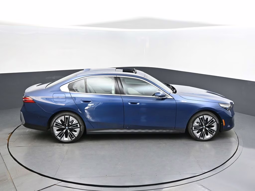 2026 Phytonic Blue Metallic BMW 5 Series 530i RWD Sedan