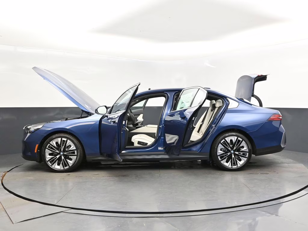 2026 Phytonic Blue Metallic BMW 5 Series 530i RWD Sedan