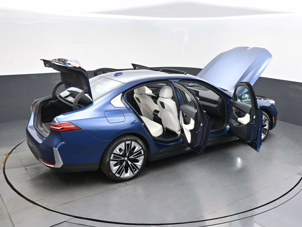 2026 Phytonic Blue Metallic BMW 5 Series 530i RWD Sedan