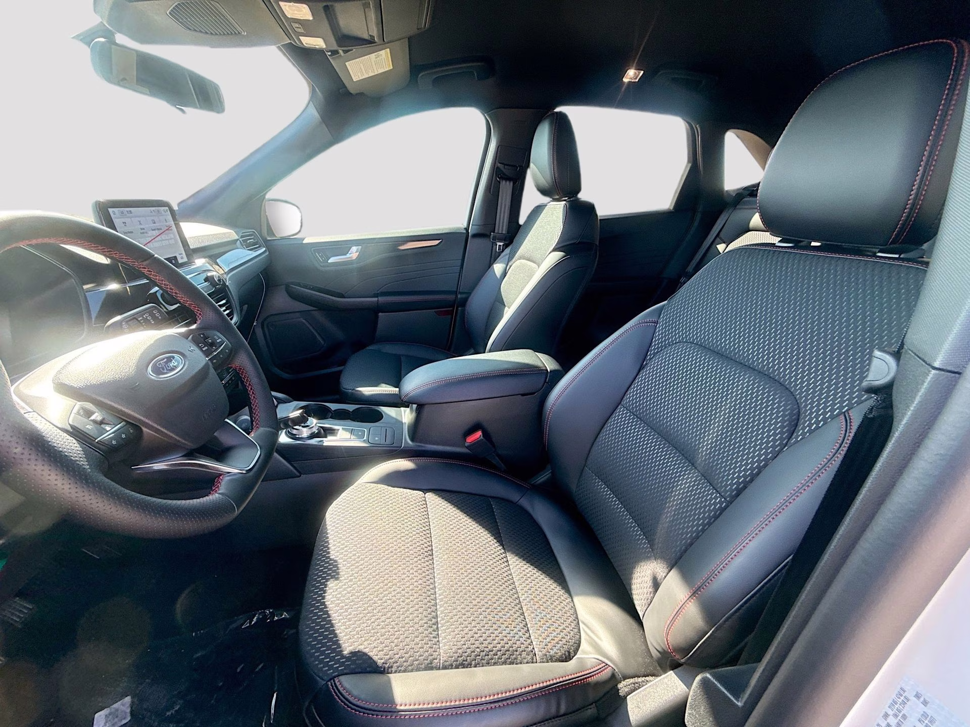 2026 Star White Metallic Tri-Coat Ford Escape Hybrid ST-Line Select AWD SUV
