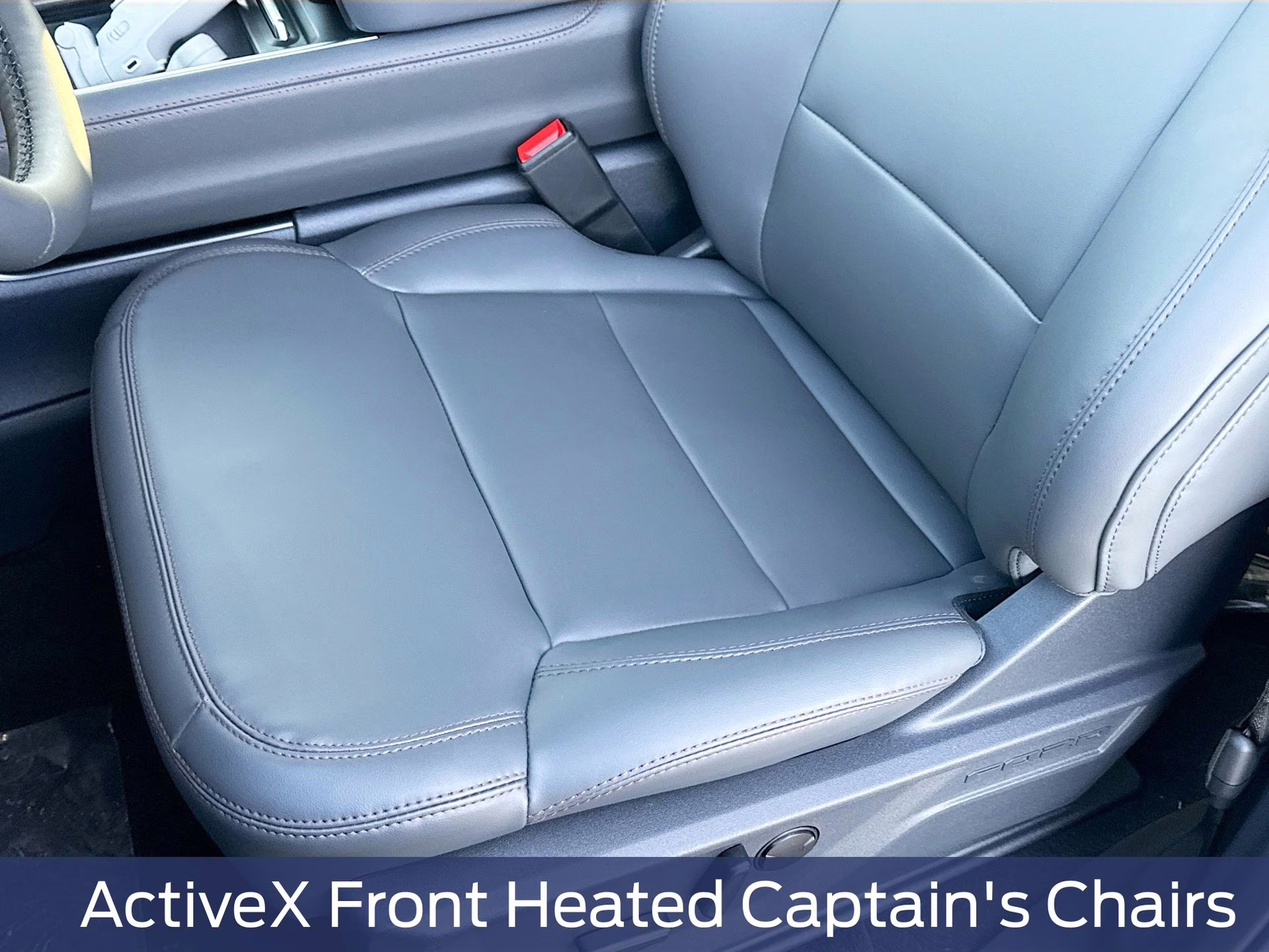 2025 Glacier Gray Metallic TriCoat Ford Expedition Active RWD SUV