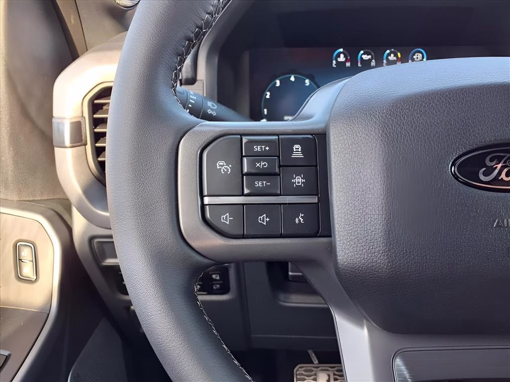 2025 Space White Metallic Ford F-150 XLT 4X4 Truck