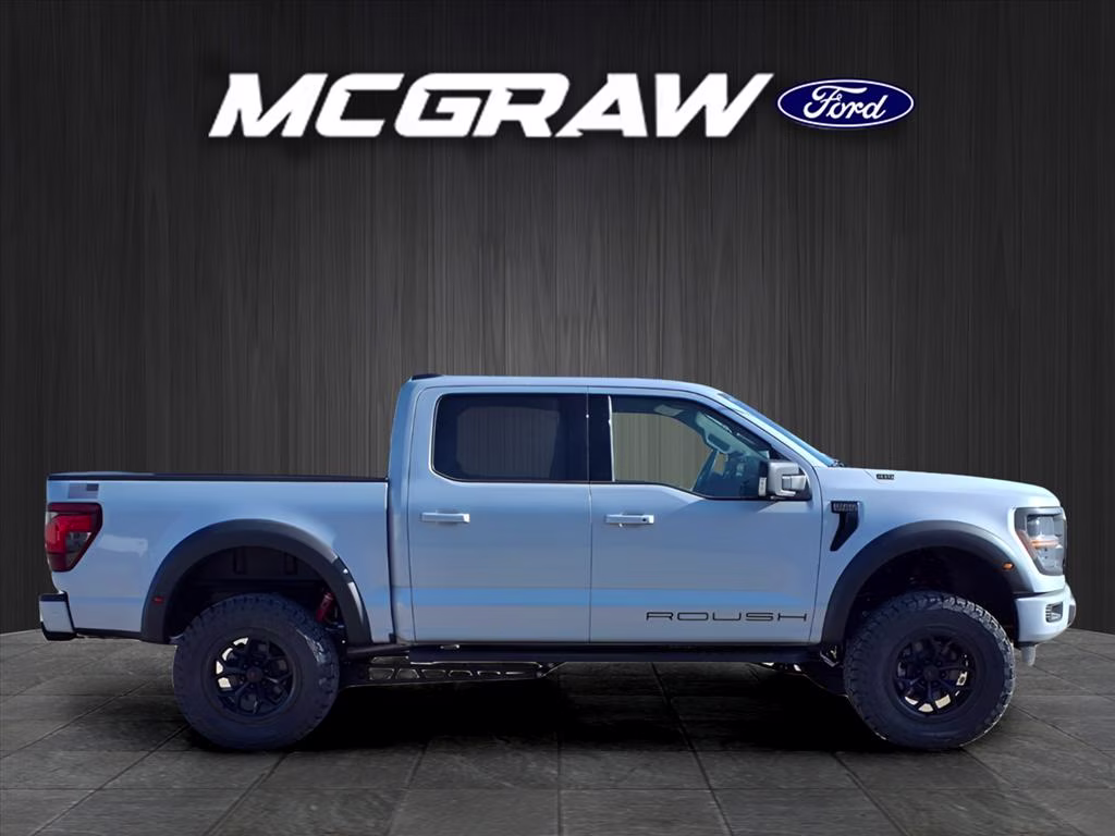 2025 Space White Metallic Ford F-150 XLT 4X4 Truck