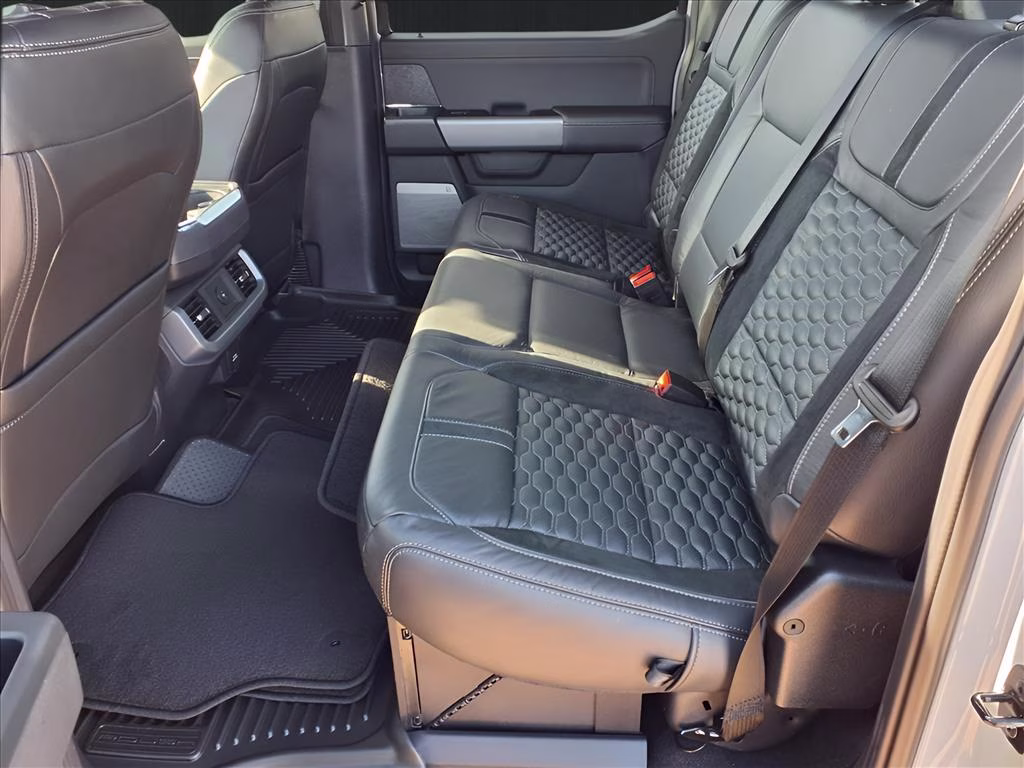 2025 Space White Metallic Ford F-150 XLT 4X4 Truck