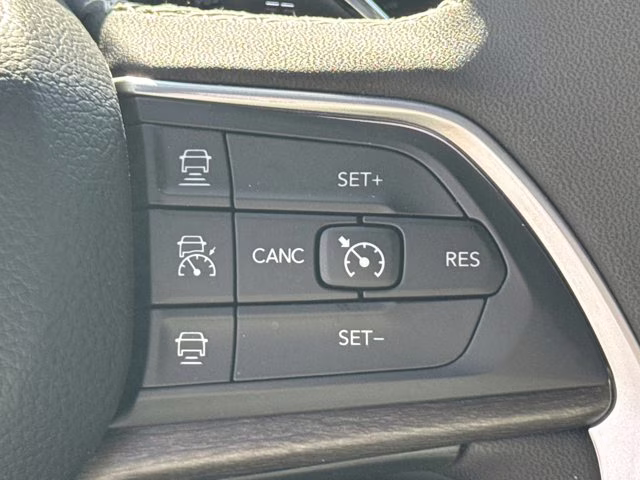 2025 Baltic Gray Metallic Clearcoat Jeep Grand Cherokee L Limited 4X4 SUV