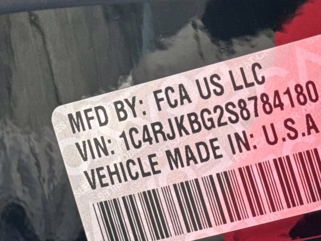 2025 Diamond Black Crystal Pearlcoat Jeep Grand Cherokee L Limited 4X4 SUV