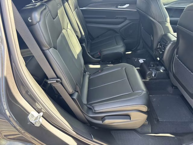 2025 Baltic Gray Metallic Clearcoat Jeep Grand Cherokee L Limited 4X4 SUV