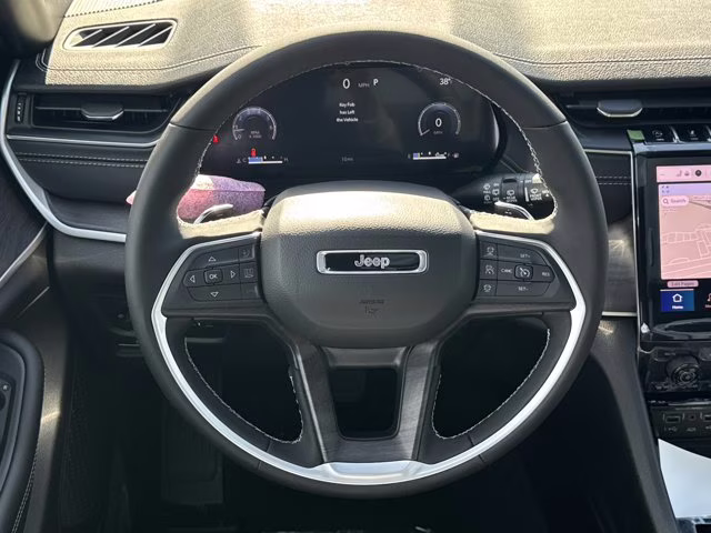 2025 Baltic Gray Metallic Clearcoat Jeep Grand Cherokee L Limited 4X4 SUV