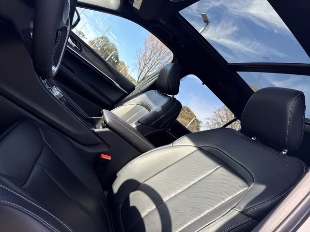 2025 Baltic Gray Metallic Clearcoat Jeep Grand Cherokee L Limited 4X4 SUV