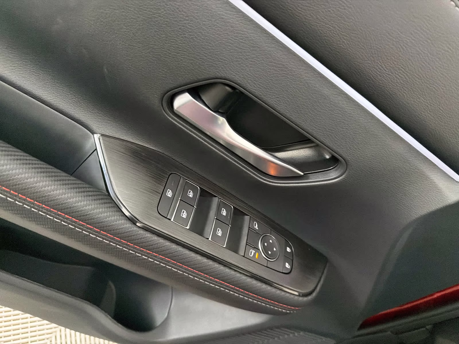 2026 Scarlet Ember Tintcoat Nissan Kicks SR FWD SUV