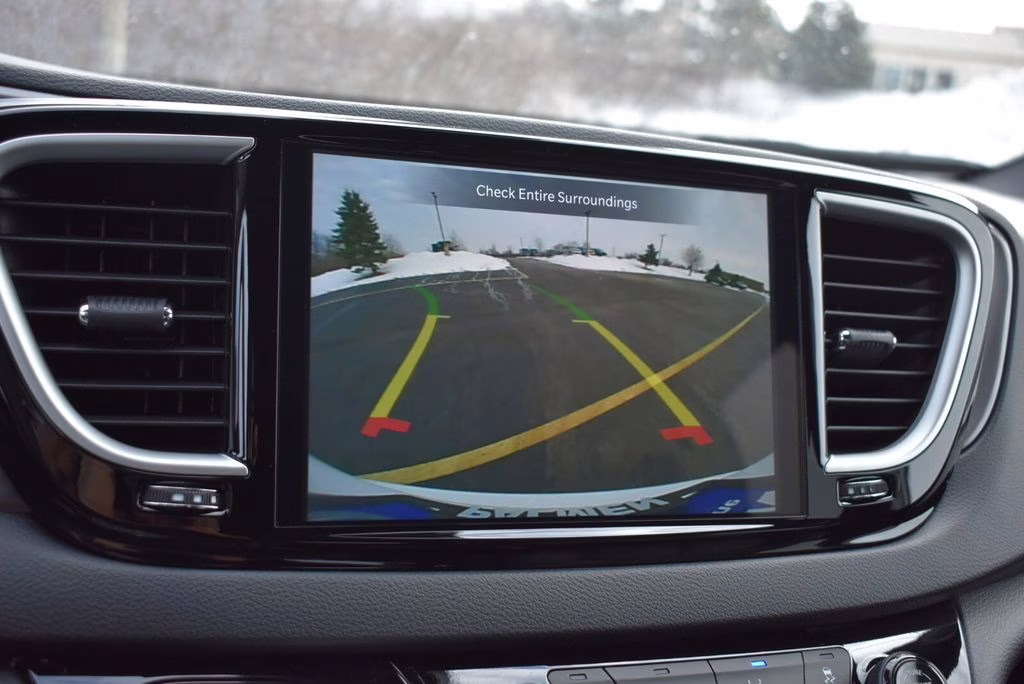 2026 Bright White Clearcoat Chrysler Voyager LX FWD Van