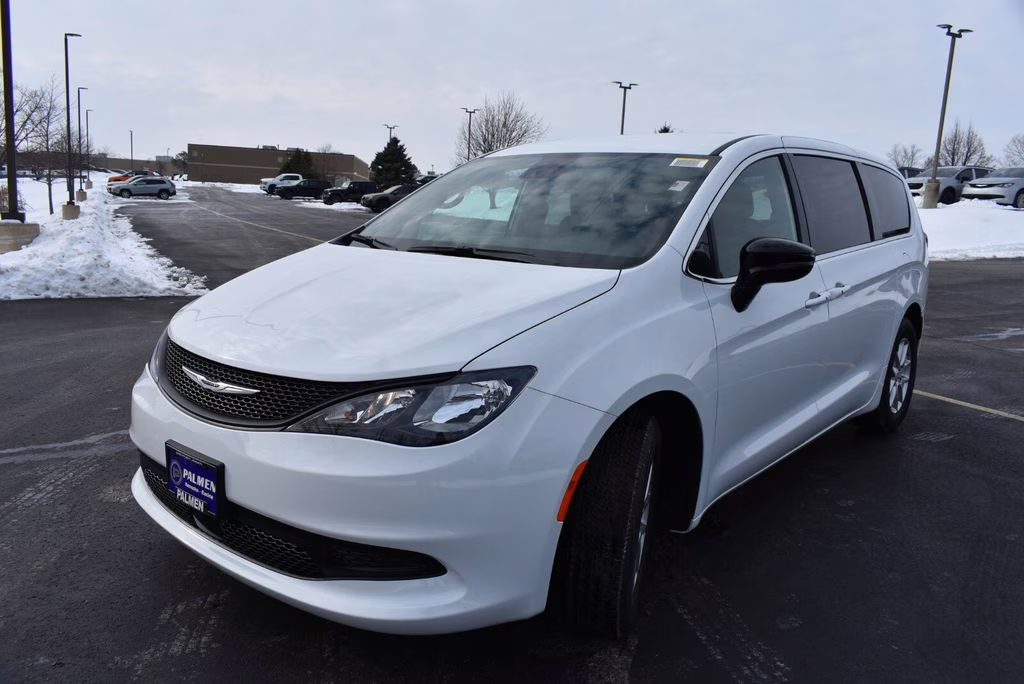 2026 Bright White Clearcoat Chrysler Voyager LX FWD Van