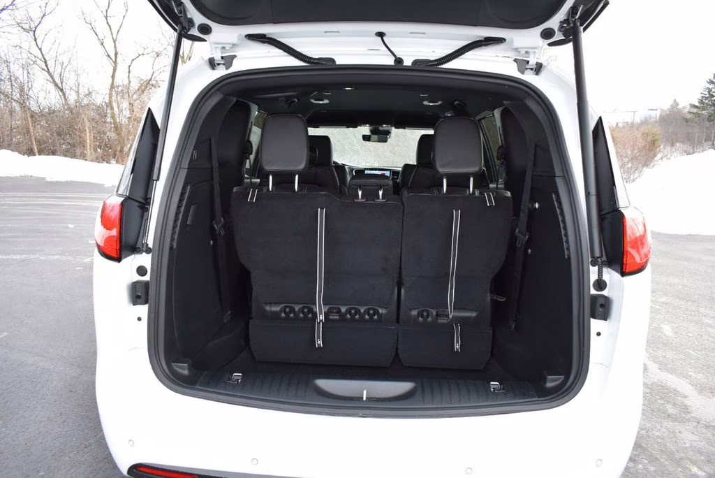 2026 Bright White Clearcoat Chrysler Voyager LX FWD Van