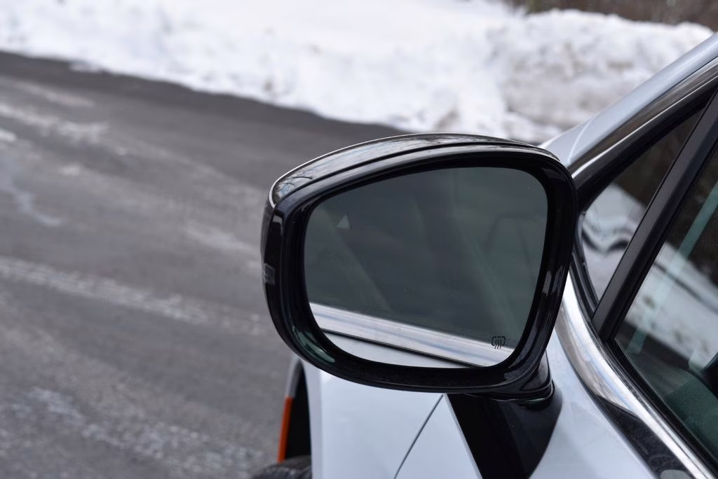 2026 Bright White Clearcoat Chrysler Voyager LX FWD Van