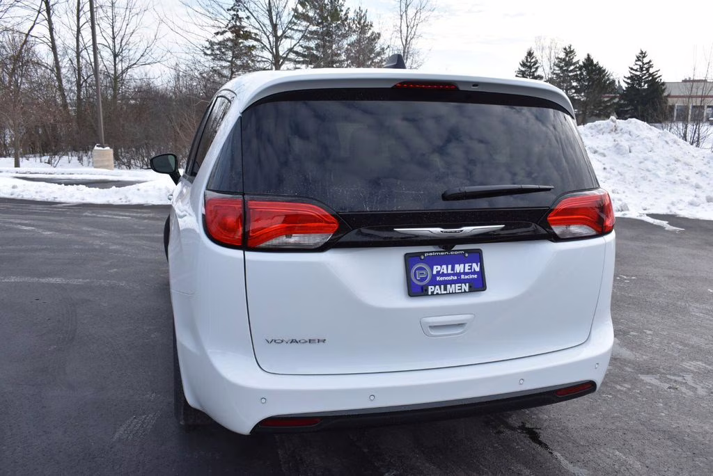 2026 Bright White Clearcoat Chrysler Voyager LX FWD Van