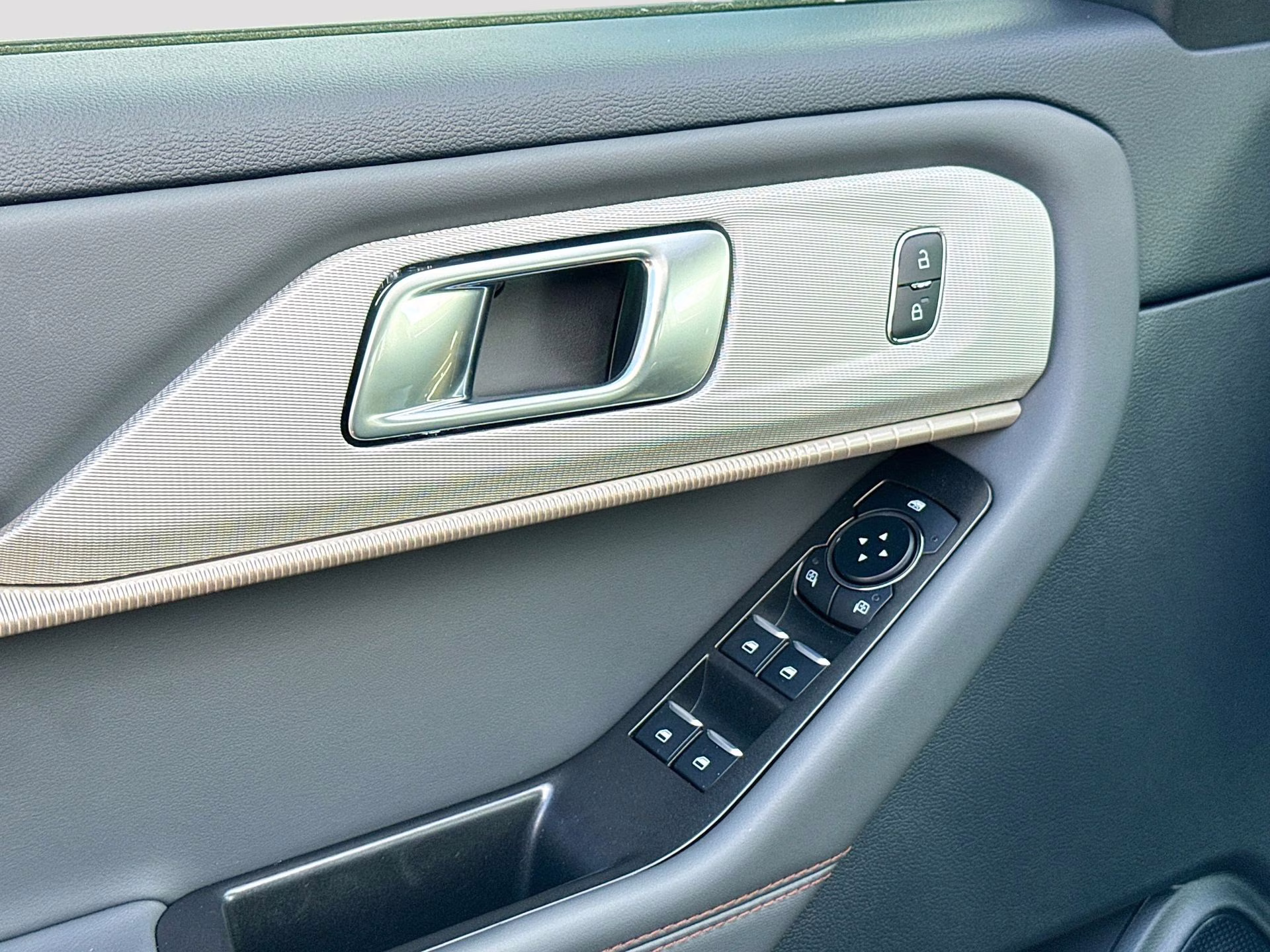 2026 Carbonized Gray Metallic Ford Explorer Active RWD SUV