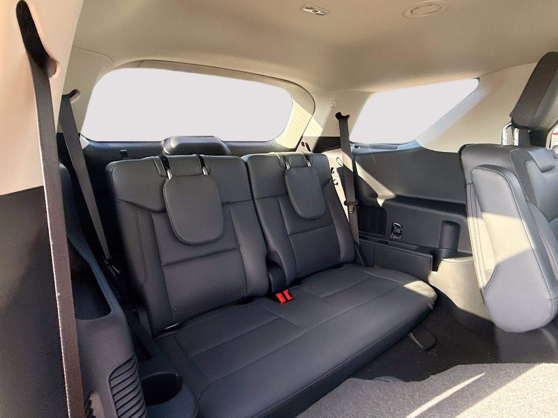 2026 Carbonized Gray Metallic Ford Explorer Active RWD SUV