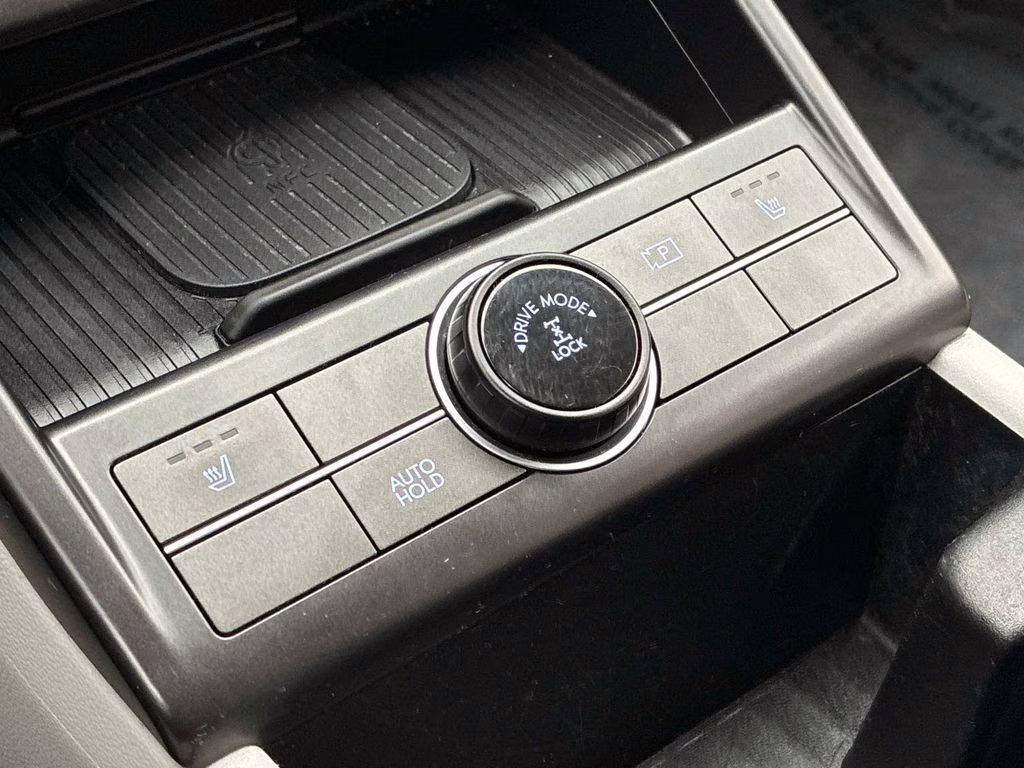 2024 Atlas White Hyundai Kona SEL AWD SUV