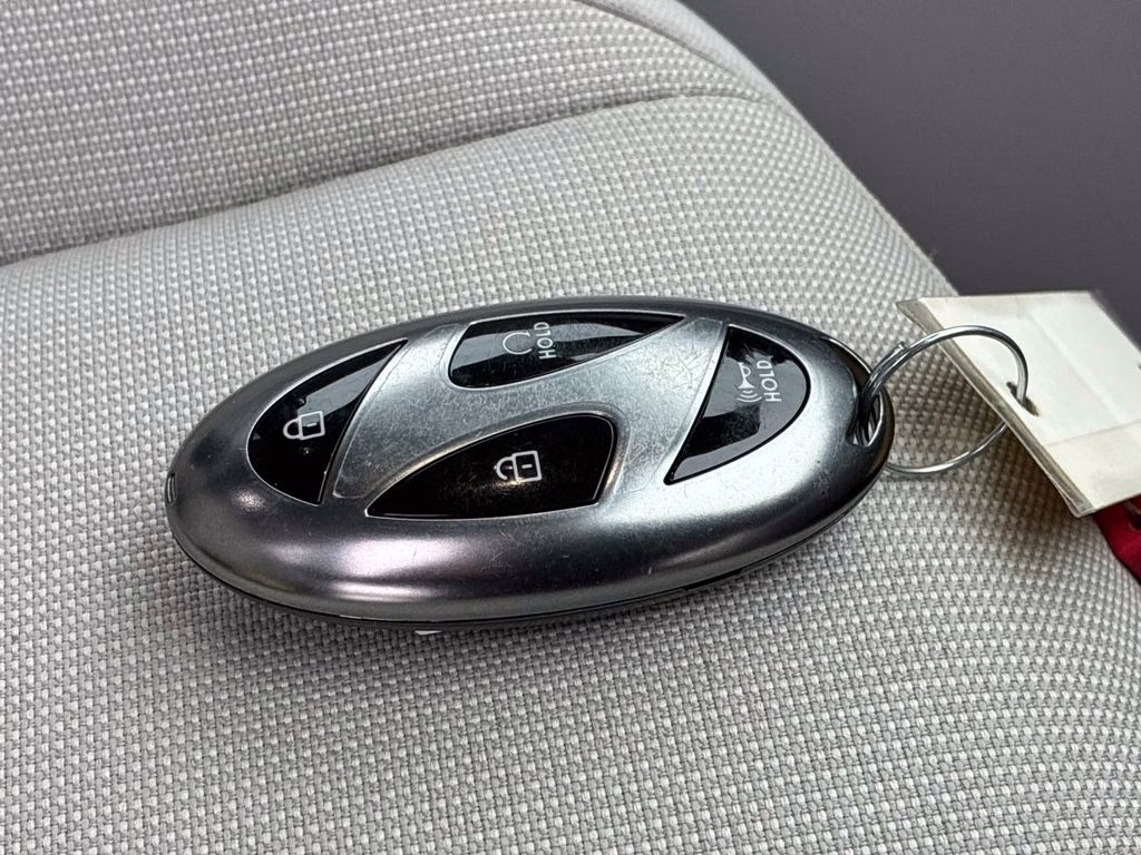 2024 Atlas White Hyundai Kona SEL AWD SUV