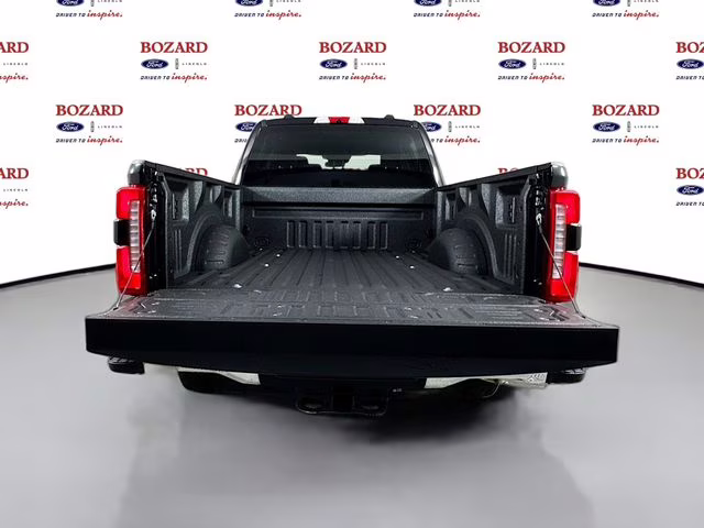 2026 Agate Black Metallic Ford Super Duty F-350 SRW Lariat RWD Truck