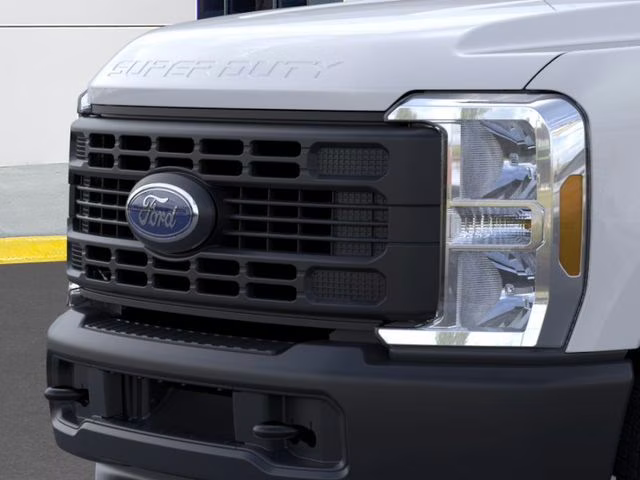 2026 Oxford White Ford Super Duty F-350 SRW XL RWD Truck
