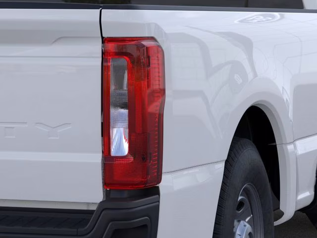 2026 Oxford White Ford Super Duty F-350 SRW XL RWD Truck