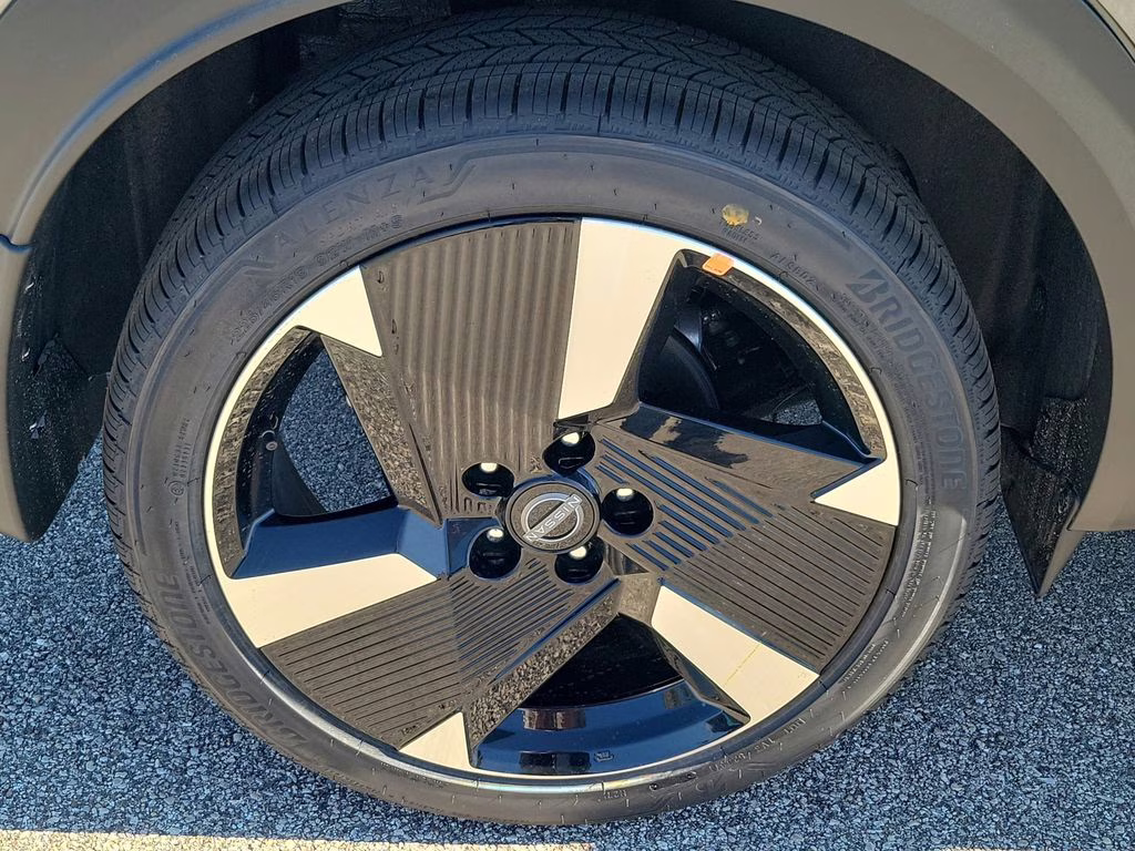 2026 Gun Metallic Nissan Kicks SR FWD SUV