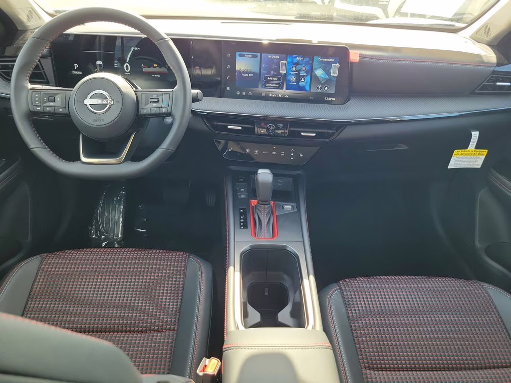 2026 Aspen White/Super Black Nissan Kicks SR FWD SUV