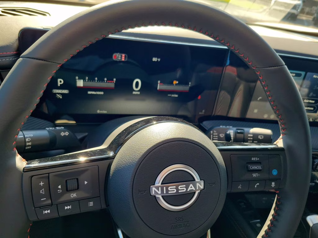 2026 Aspen White/Super Black Nissan Kicks SR FWD SUV