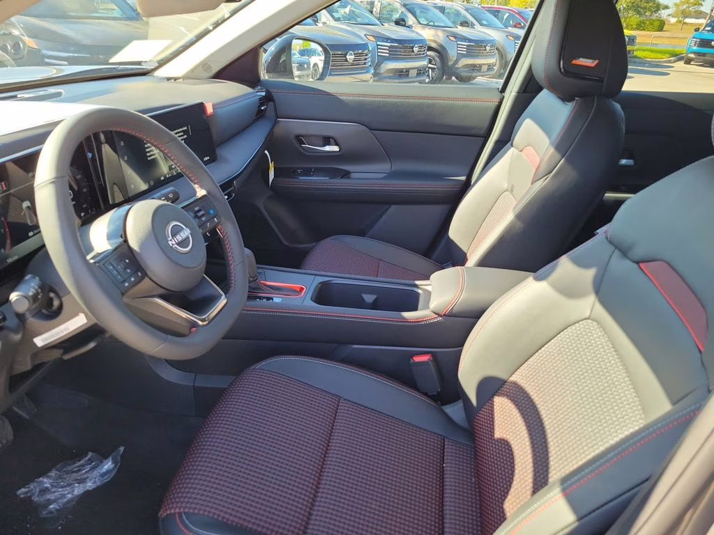 2026 Gun Metallic Nissan Kicks SR FWD SUV
