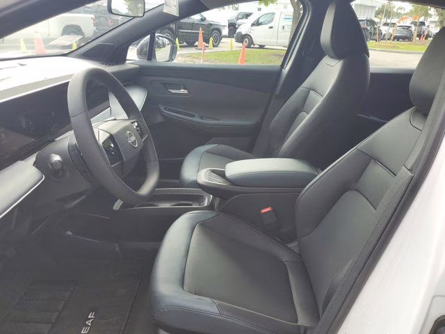2026 Everest White Pearl Tricoat Nissan LEAF SV+ FWD SUV