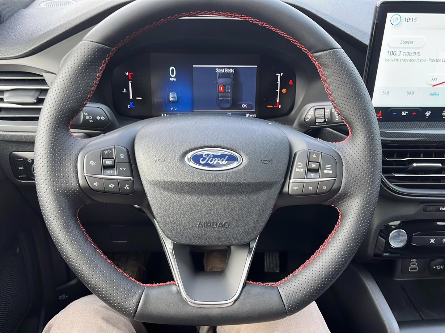 2026 Star White Metallic Tri-Coat Ford Escape ST-Line Select AWD SUV