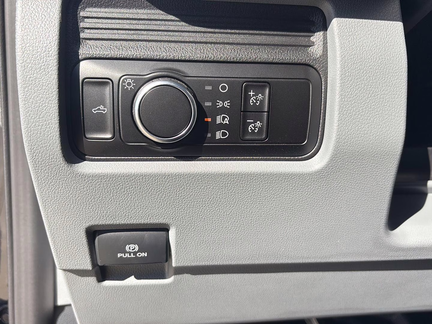 2026 Carbonized Gray Metallic Ford Super Duty F-350 SRW XLT 4X4 Truck