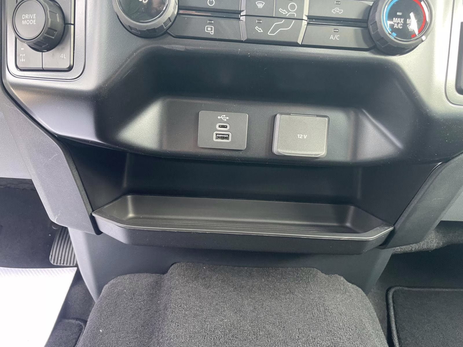 2026 Oxford White Ford Super Duty F-250 SRW XL 4X4 Truck