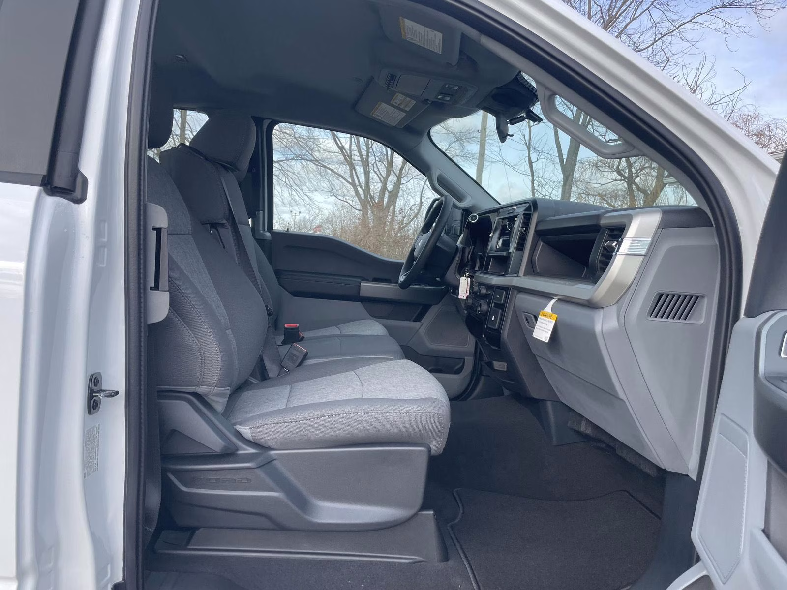 2026 Oxford White Ford Super Duty F-250 SRW XL 4X4 Truck