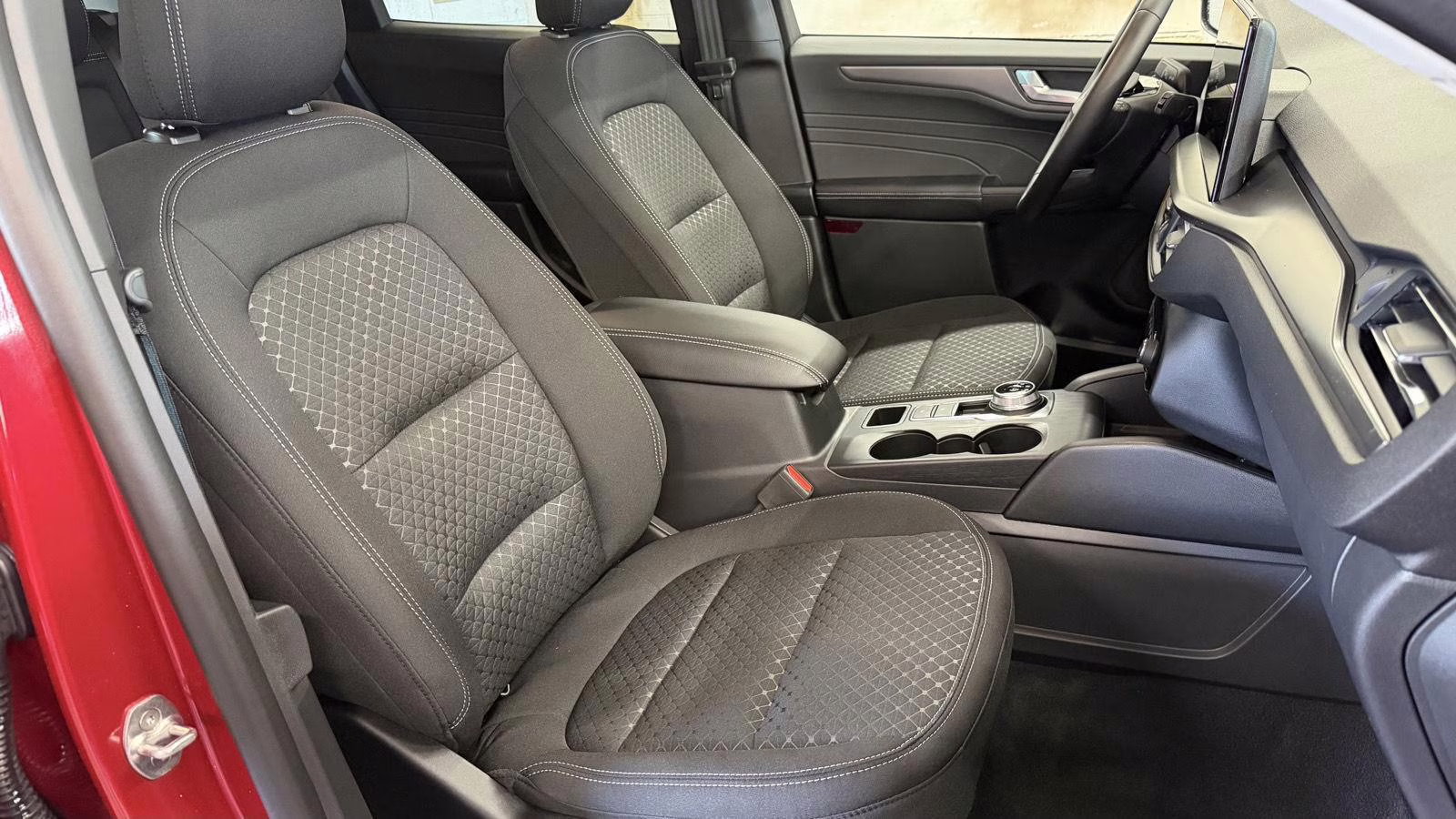 2026 Rapid Red Metallic Tinted Clearcoat Ford Escape Active AWD SUV