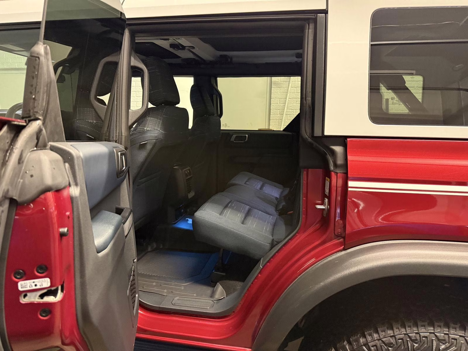 2025 Ruby Red Metallic Tinted Clearcoat Ford Bronco Heritage Edition 4X4 SUV