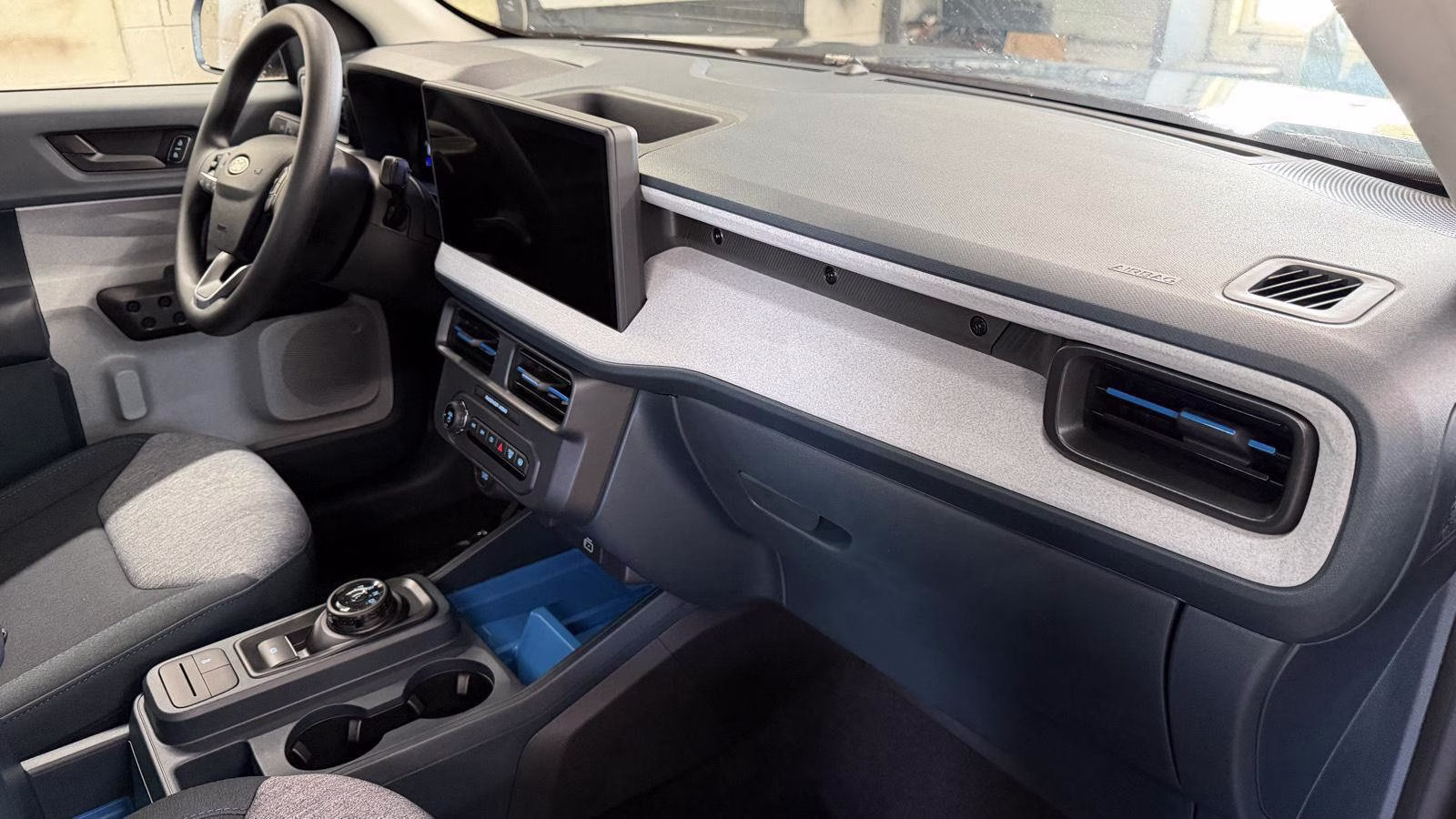 2025 Shadow Black Ford Maverick XLT FWD Truck