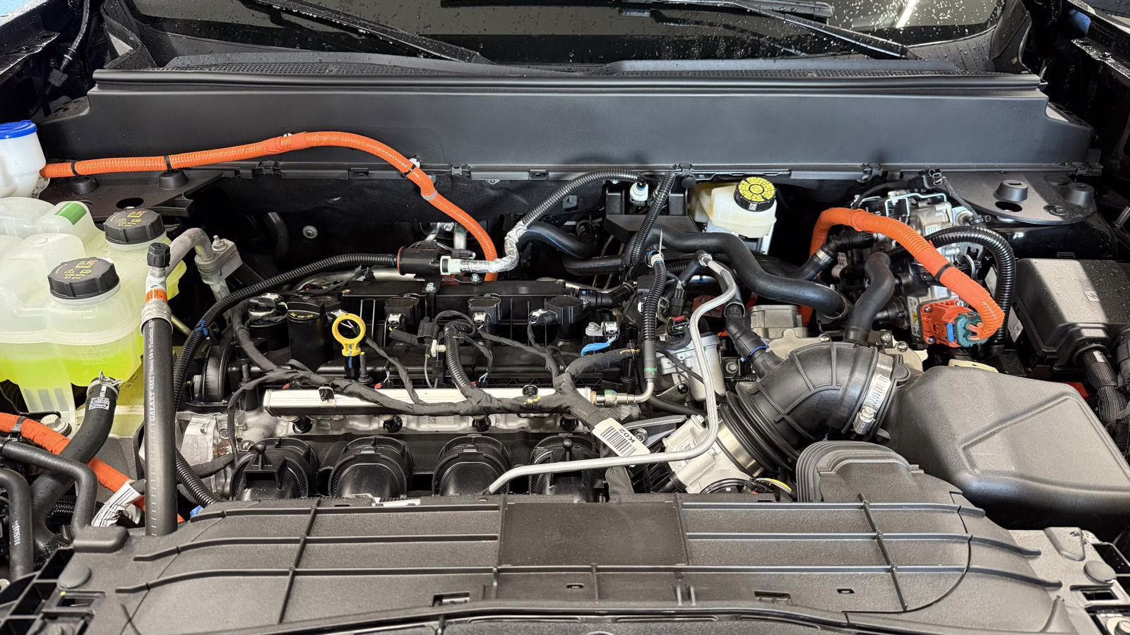 2025 Shadow Black Ford Maverick XLT FWD Truck