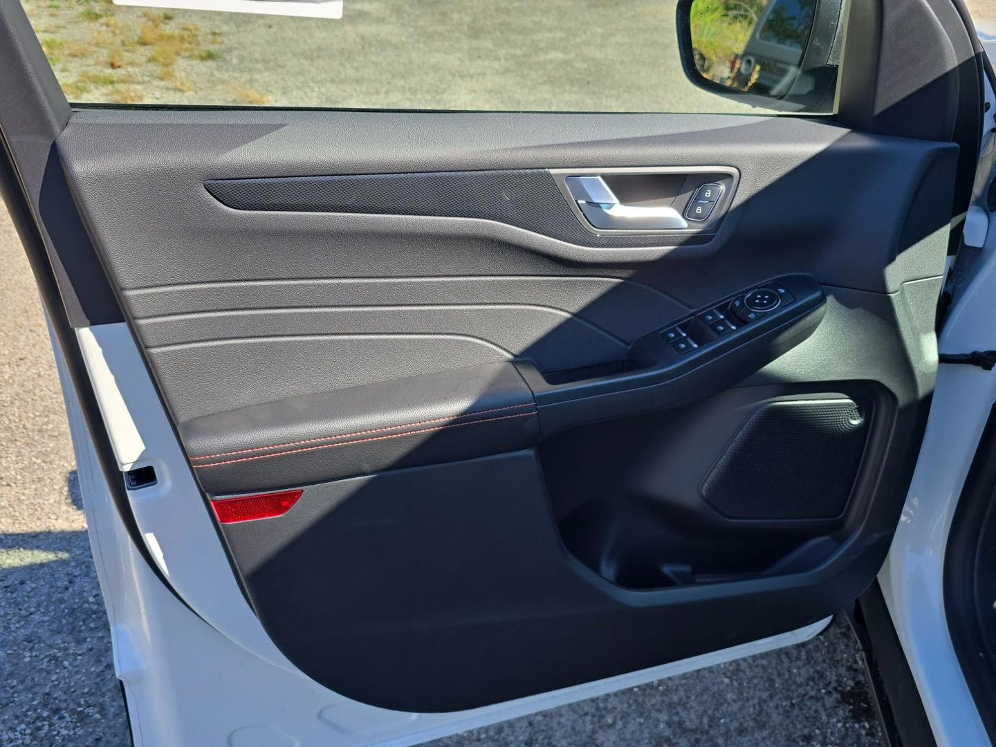 2026 Star White Metallic Tri-Coat Ford Escape ST-Line AWD SUV